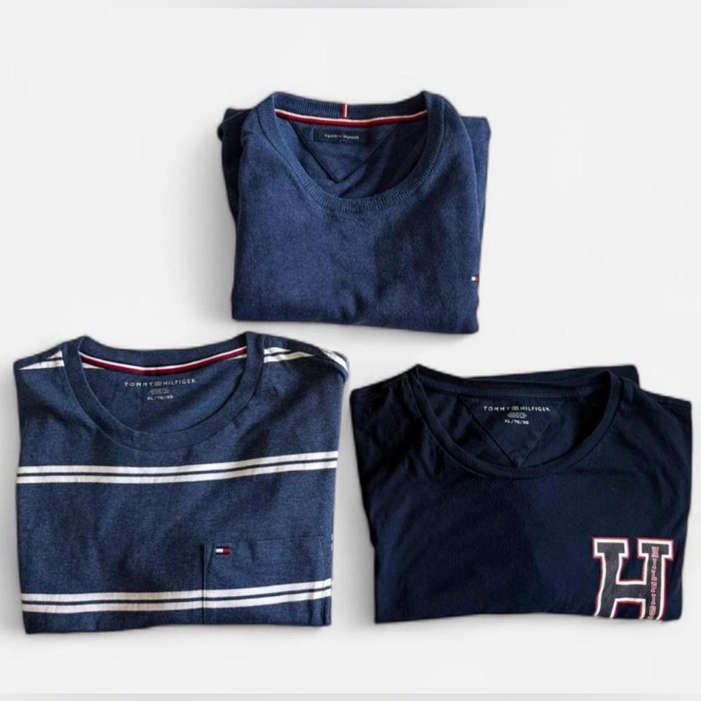 LIKE NEW Tommy Hilfiger Men’s Navy Blue Shirts Bundle - XL